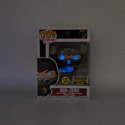 FUNKO POP! - SUB-ZERO - GLOWS IN THE DARK - ENTERTAINMENT EARTH EXCLUSIVE