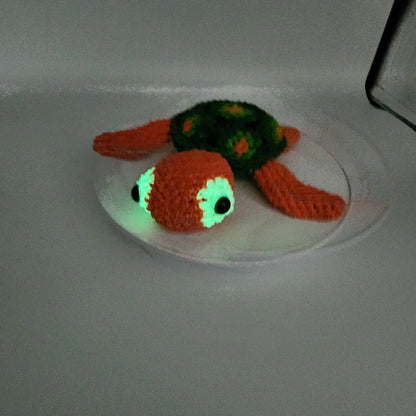 Loomigurumi Sea Turtles with Glow in the Dark Eyes