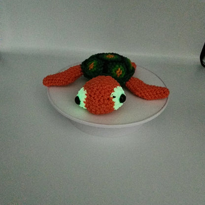 Loomigurumi Sea Turtles with Glow in the Dark Eyes