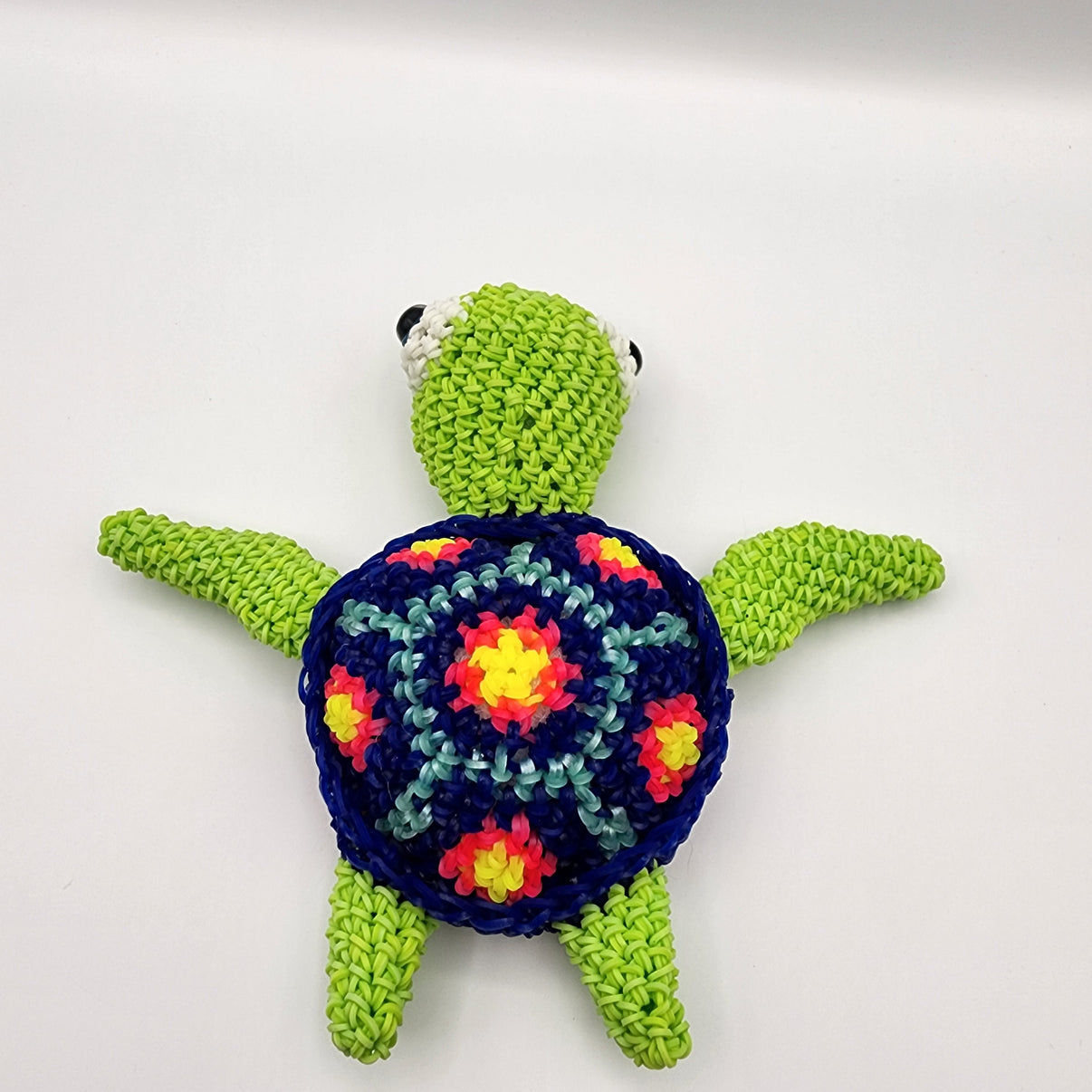 Loomigurumi Sea Turtles with Glow in the Dark Eyes & UV Reactive Shell ...