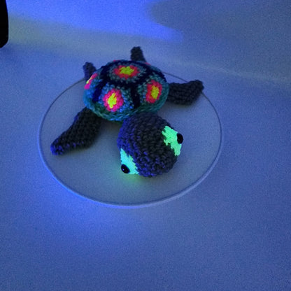 Loomigurumi Sea Turtles with Glow in the Dark Eyes & UV Reactive Shell Bands