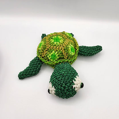 Loomigurumi Sea Turtles with Glow in the Dark Eyes