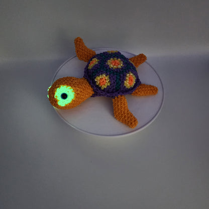 Loomigurumi Sea Turtles with Glow in the Dark Eyes & UV Reactive Shell Bands