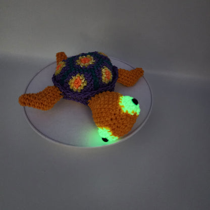 Loomigurumi Sea Turtles with Glow in the Dark Eyes & UV Reactive Shell Bands