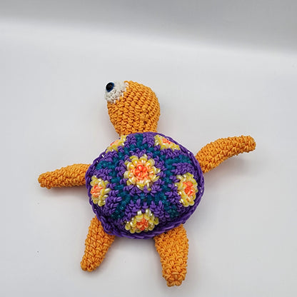 Loomigurumi Sea Turtles with Glow in the Dark Eyes & UV Reactive Shell Bands