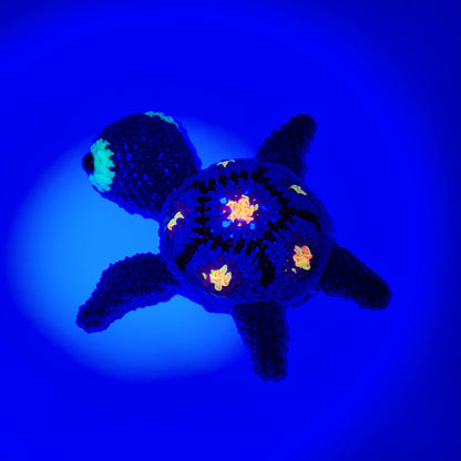 Loomigurumi Sea Turtles with Glow in the Dark Eyes & UV Reactive Shell Bands