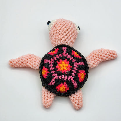 Loomigurumi Sea Turtles with UV Reactive Shell Bands